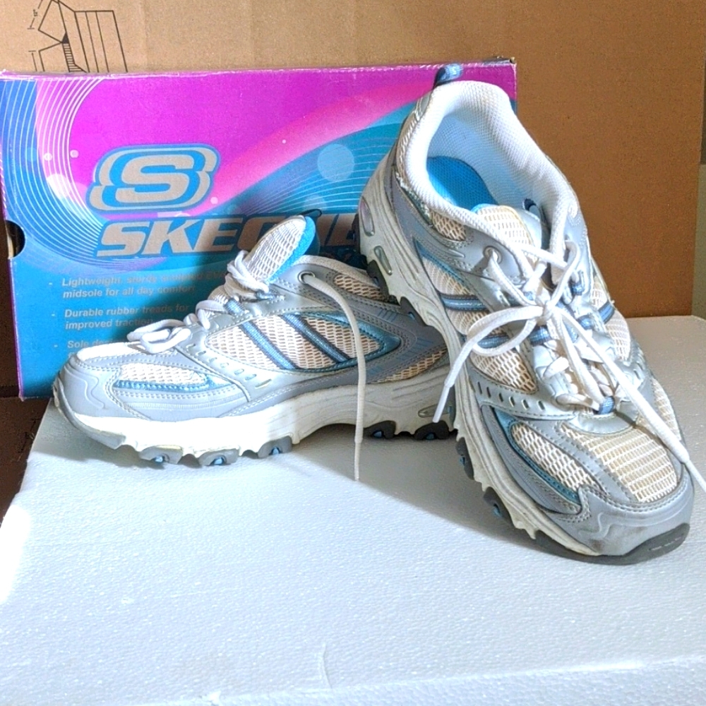 Skechers